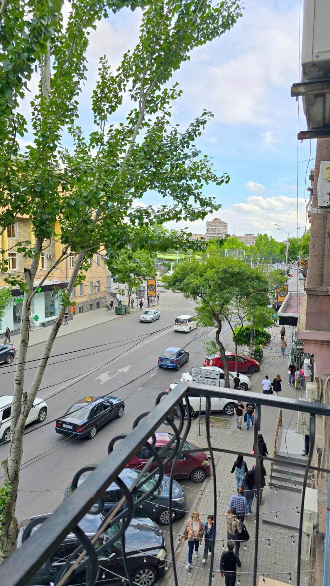 Прекрасная 4-Ех Комнатная Квартира В Самом Центре Yerevan Exterior photo